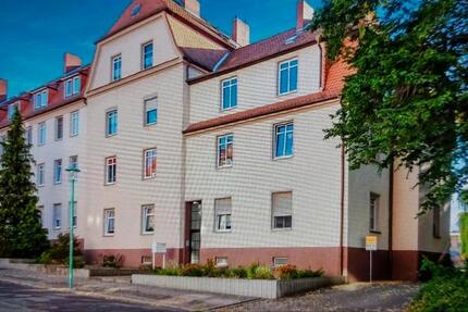 Wohnung Genthin - 3 Zimmer, 69 m&sup2;, 590&euro; | Angebot:25080121