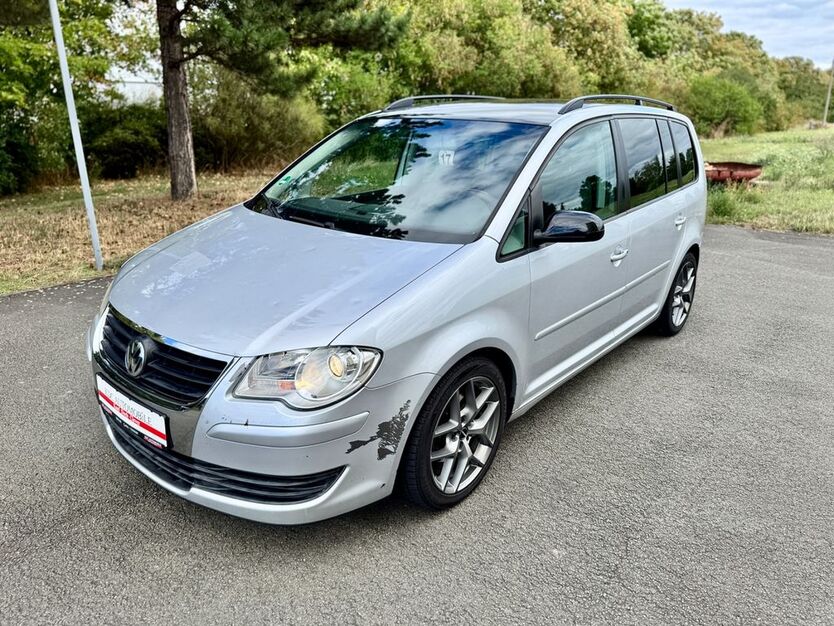 VW Touran 219.300 km 4.990 € Erfurt 99095