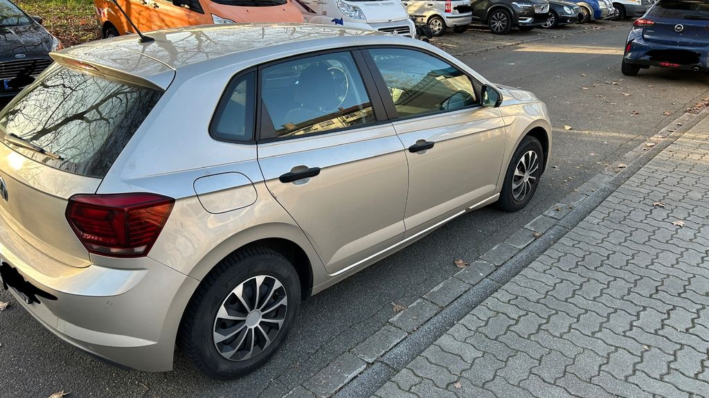 VW Polo 90.000 km 8.250 &euro; Karlsruhe 76185