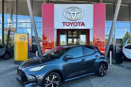 Toyota Yaris 15.990 km 22.990 &euro; Singen 78224