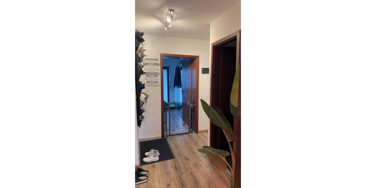 Erdgeschoßwohnung Schwetzingen - 3 Zimmer, 100 m&sup2;, 1.550&euro; | Angebot:26185365