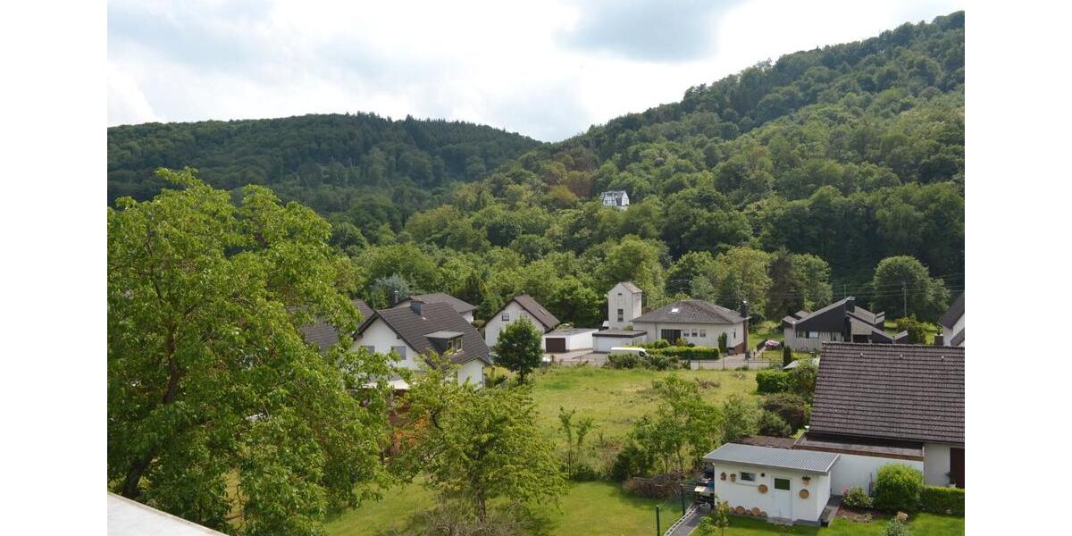 Dachgeschoßwohnung Andernach - 3 Zimmer, 108 m&sup2;, 1.250&euro; | Angebot:26041615