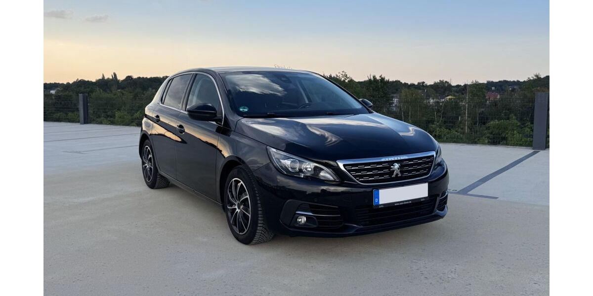 Peugeot 308 180.000 km 7.900 &euro; Bonn 53227
