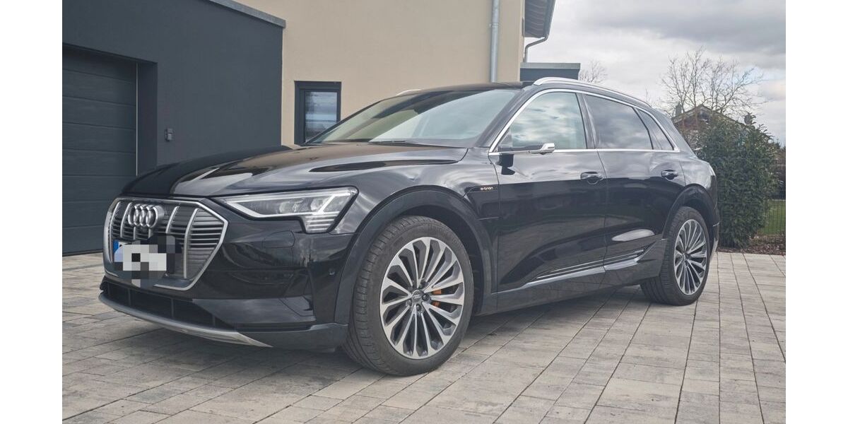 Audi e-tron 93.000 km 36.100 &euro; Perkam 94368
