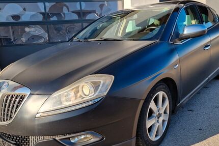 Lancia Delta 145.000 km 2.499 &euro; Marchtrenk 04614