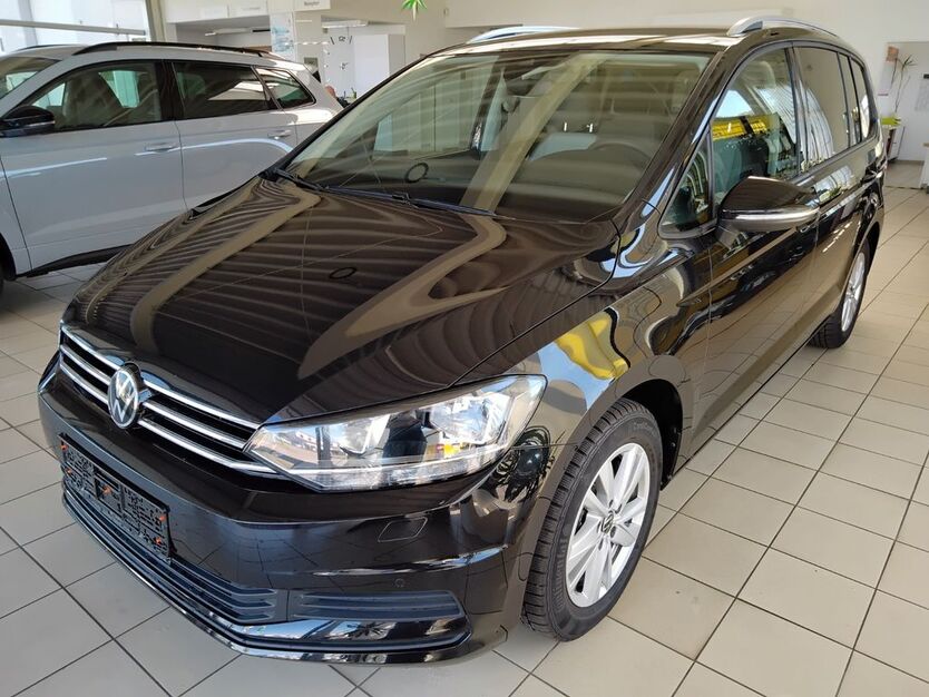 VW Touran 22.960 km 32.990 € Brüsewitz 19071