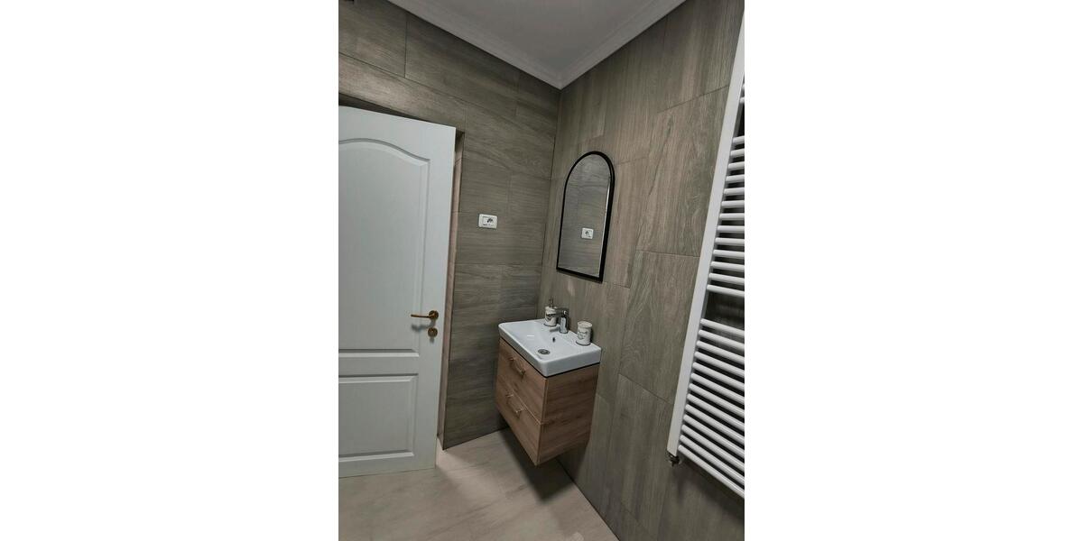 Etagenwohnung Kronach - 6 Zimmer, 150 m&sup2;, 1.000&euro; | Angebot:26567516