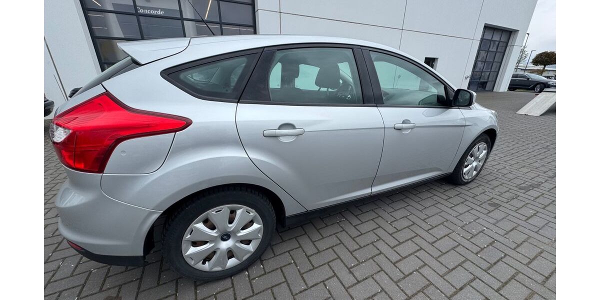 Ford Focus 123.700 km 4.990 &euro; Wehrheim 61273
