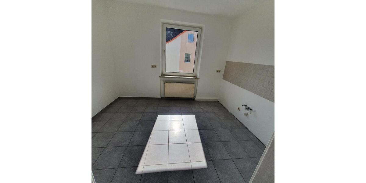 Etagenwohnung Seehausen (Altmark) - 3 Zimmer, 70 m&sup2;, 400&euro; | Angebot:24793602