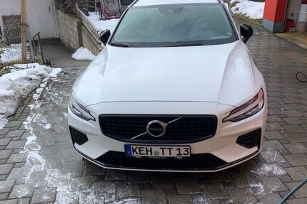 Volvo V60 101.700 km 27.900 &euro; Ihrlerstein 93346