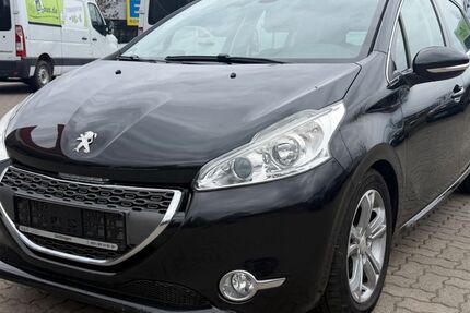Peugeot 208 160.789 km 5.390 &euro; Göttingen 37081