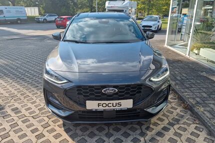 Ford Focus 12.100 km 27.899 € Krefeld 47809