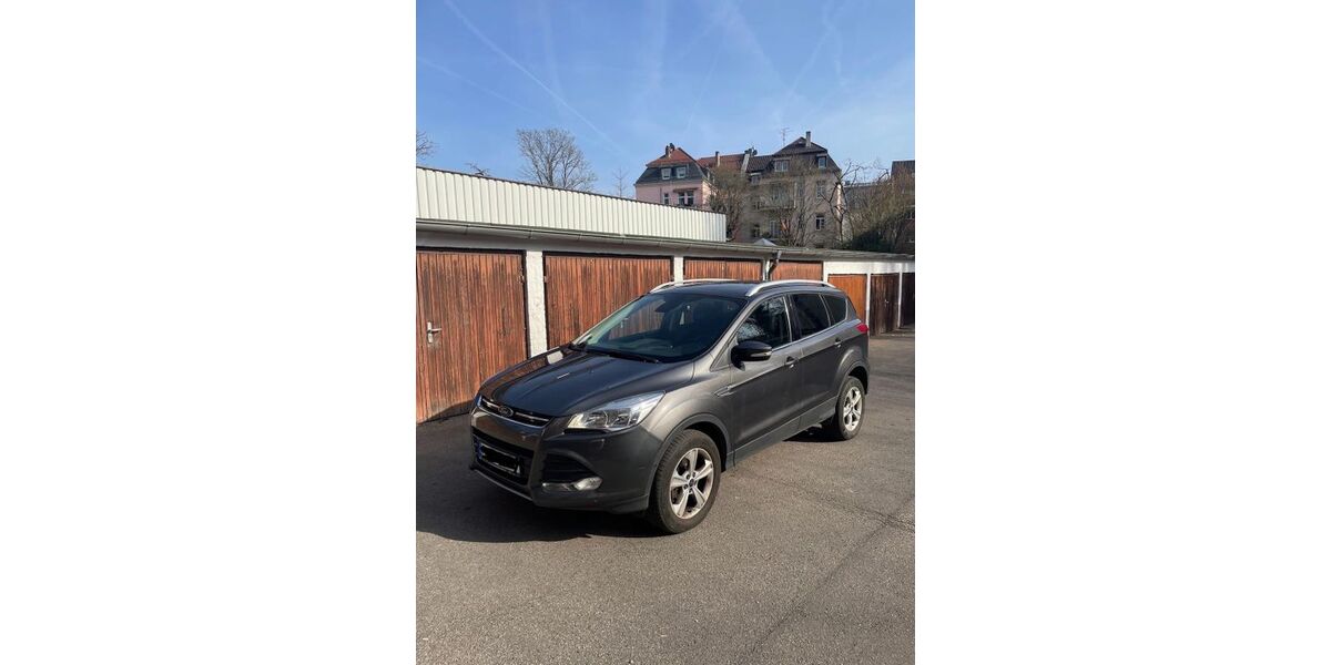 Ford Kuga 113.100 km 12.000 &euro; Frankfurt am Main 60596