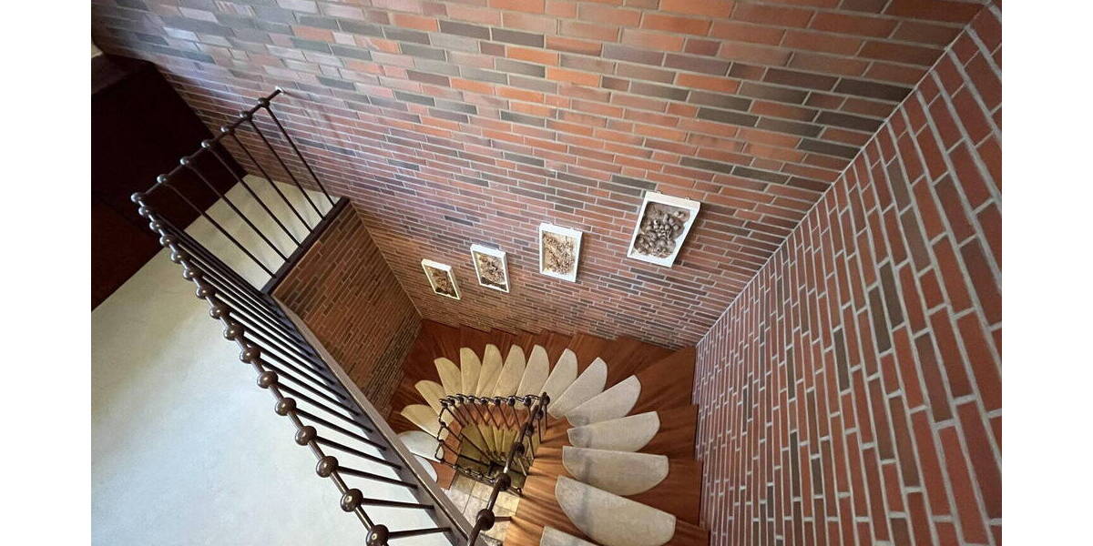 Einfamilienhaus Rellingen - 7 Zimmer, 202 m&sup2;, 2.300&euro; | Angebot:26806000