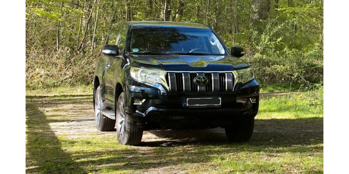 Toyota Land Cruiser 55.900 km 49.700 &euro; Rendsburg 24768