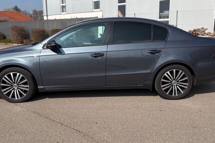 VW Passat 249.200 km 8.300 &euro; Wain 88489