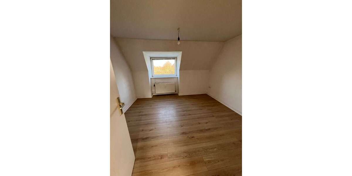 Etagenwohnung Büdelsdorf - 2 Zimmer, 33 m&sup2;, 310&euro; | Angebot:25538241