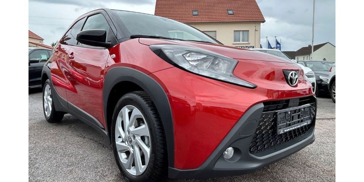 Toyota Aygo (X) 2.731 km 16.990 &euro; Saarbrücken 66117