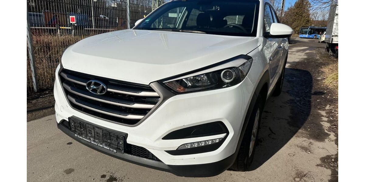 Hyundai TUCSON 138.755 km 9.999 &euro; München 81929