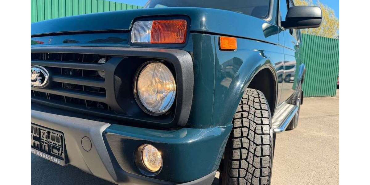 Lada Niva 10.730 km 18.490 &euro; Müncheberg 15374