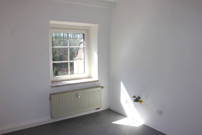 Neu sanierte 2-Raum Dachgeschoss-Wohnung in ruhiger Lage von Markersorf 2 zimmer