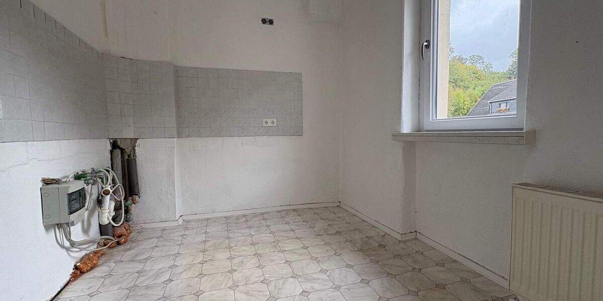 Mehrfamilienhaus, Wohnhaus Freital - 6 Zimmer, 310 m&sup2;, 305.000&euro; | Angebot:26289700