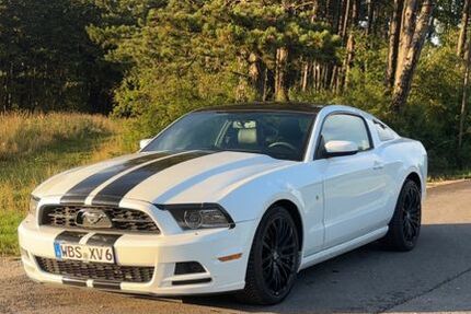 Ford Mustang 177.000 km 11.500 &euro; Leinefelde 37327