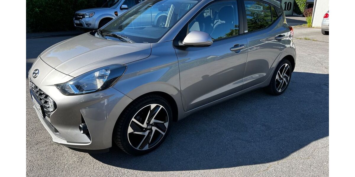 Hyundai i10 7.553 km 13.500 &euro; Solingen 42655