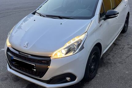 Peugeot 208 99.000 km 8.000 &euro; Haigerloch 72401