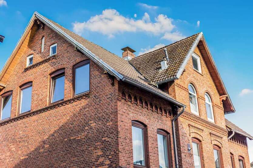 Haus zum Kaufen in Kiel 649.000 € 300 m²