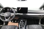 VW Golf VIII Variant 1.5 TSI R-Line LED+KAMERA+ACC 30.953 km 27.500 &euro; Hagenow 19230