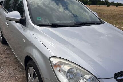 Kia ceed / Ceed 111.000 km 5.499 &euro; Karlsruhe 76149