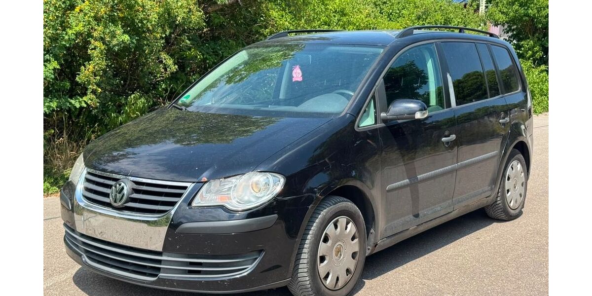 VW Touran 272.000 km 1.750 &euro; Strassberg 72479