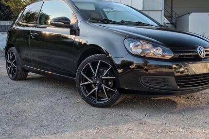 VW Golf 227.102 km 2.950 &euro; Iserlohn 58642