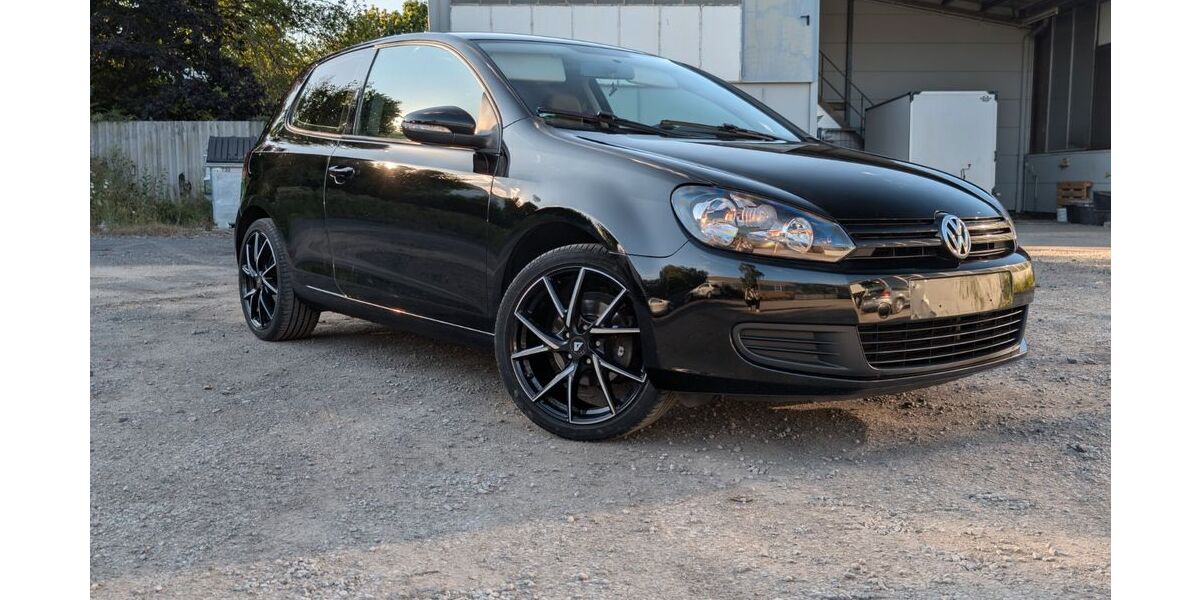 VW Golf 227.102 km 2.950 &euro; Iserlohn 58642