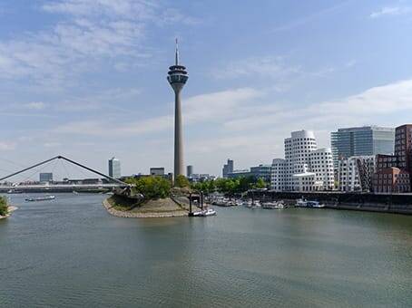 Flexible Büroräume und Arbeitsplätze im beliebten Medienhafen - All-in-Miete