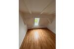 Dachgeschoßwohnung Stuttgart Bad Cannstatt - 5 Zimmer, 145 m&sup2;, 2.660&euro; | Angebot:26384372