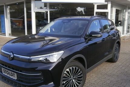 VW Tiguan 19.300 km 39.920 € Wilster 25554
