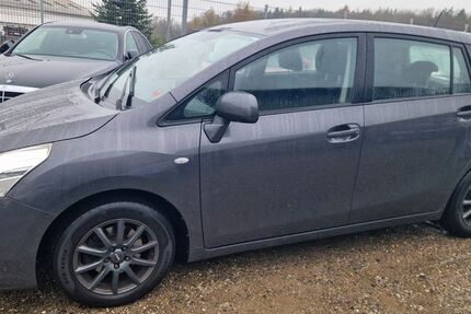 Toyota Verso 228.000 km 2.700 &euro; Frankfurt am Main 60487