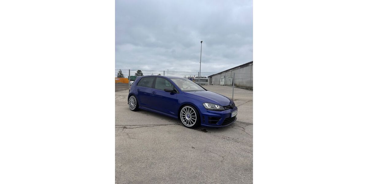 VW Golf 85.000 km 25.000 &euro; Dauchingen 78083