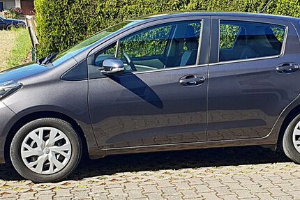Toyota Yaris 52.348 km 10.200 &euro; Bergrheinfeld 97493
