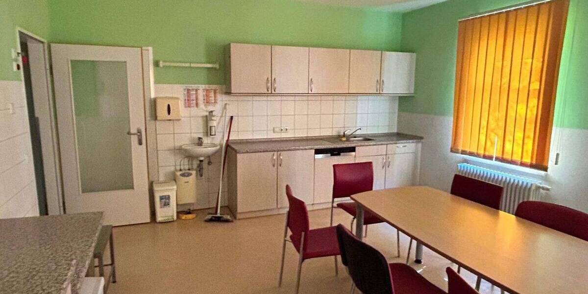 Gewerbeobjekt Riesa Gröba - 1 Zimmer, 425 m&sup2;, 380.000&euro; | Angebot:26852245