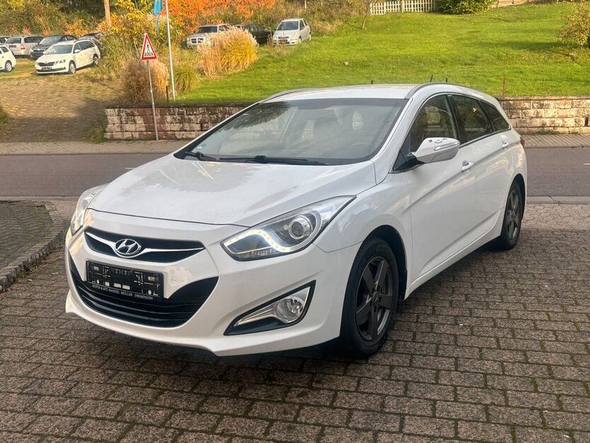 Hyundai i40 92.076 km 7.990 € Dirmingen 66571