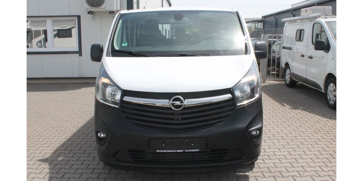 Opel Vivaro 118.886 km 11.950 &euro; Euskirchen 53879