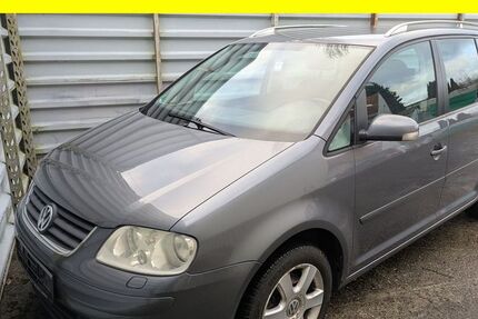VW Touran 212.196 km 3.950 &euro; Lübeck 23556