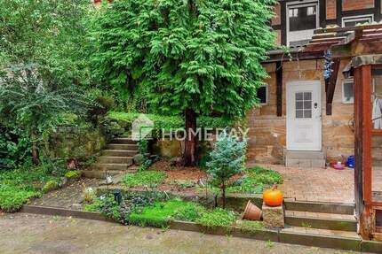 Attraktives Mehrfamilienhaus mit drei Wohneinheiten in Forchheim 1 zimmer