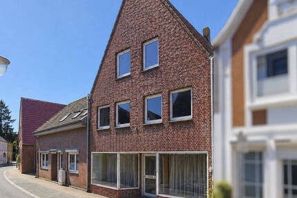 Haus Wilster - 7 Zimmer, 197 m&sup2;, 139.000&euro; | Angebot:26450020