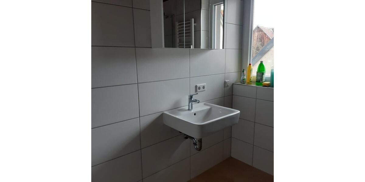 Etagenwohnung Schöllkrippen - 2 Zimmer, 106 m&sup2;, 800&euro; | Angebot:26665928