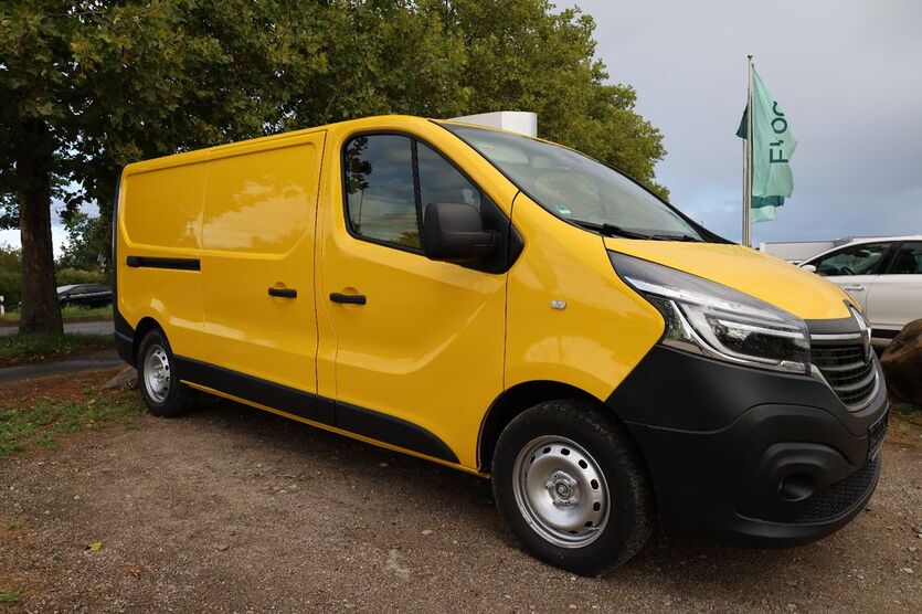 Renault Trafic 24.770 km 17.731 € Magdeburg 39126