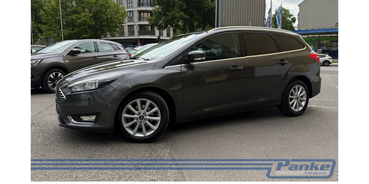 Ford Focus Titanium*AHK*SHZ*Tempo*Keyless*Navi* 117.279 km 8.900 &euro; Berlin 13187